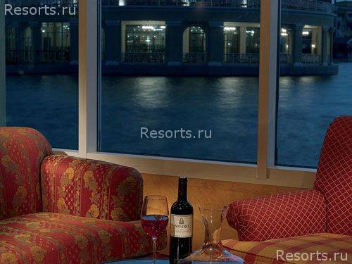 Courtyard by Marriott 12